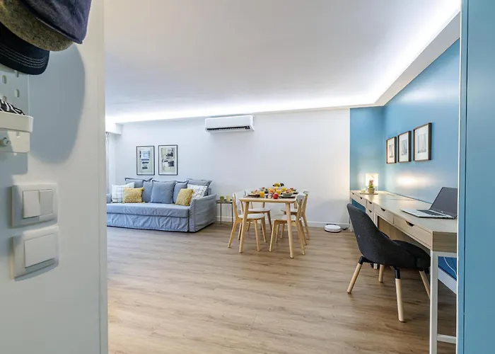 My Casa - Suisse - Cosy Down Town With Terrasse Апартаменты *