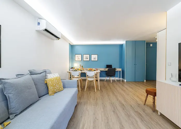 My Casa - Suisse - Cosy Down Town With Terrasse 아파트 니스